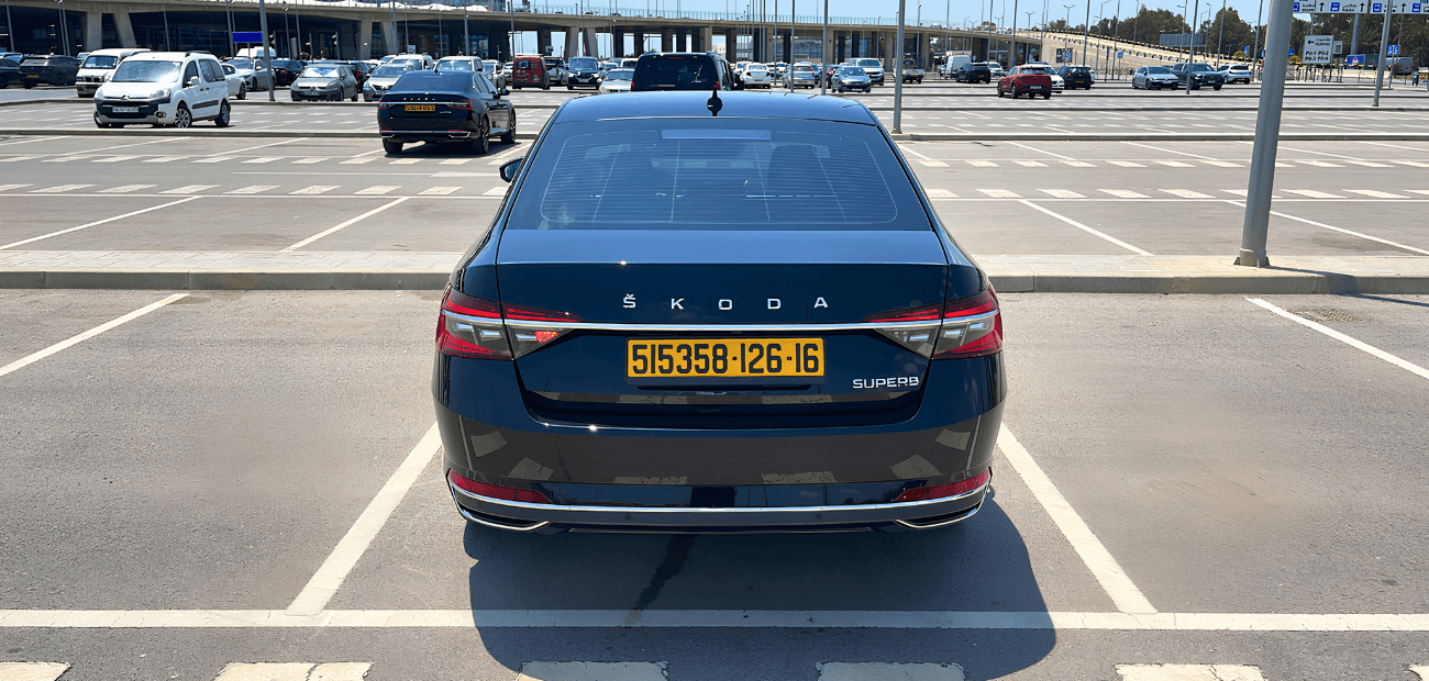 SKODA SUPERB REAR VIEW
